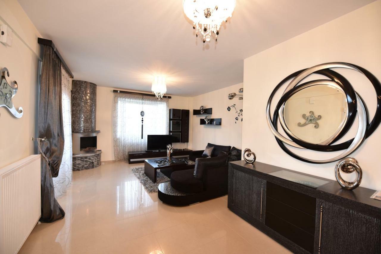 Artisti Elena Apartment Paralia Katerinis Bagian luar foto